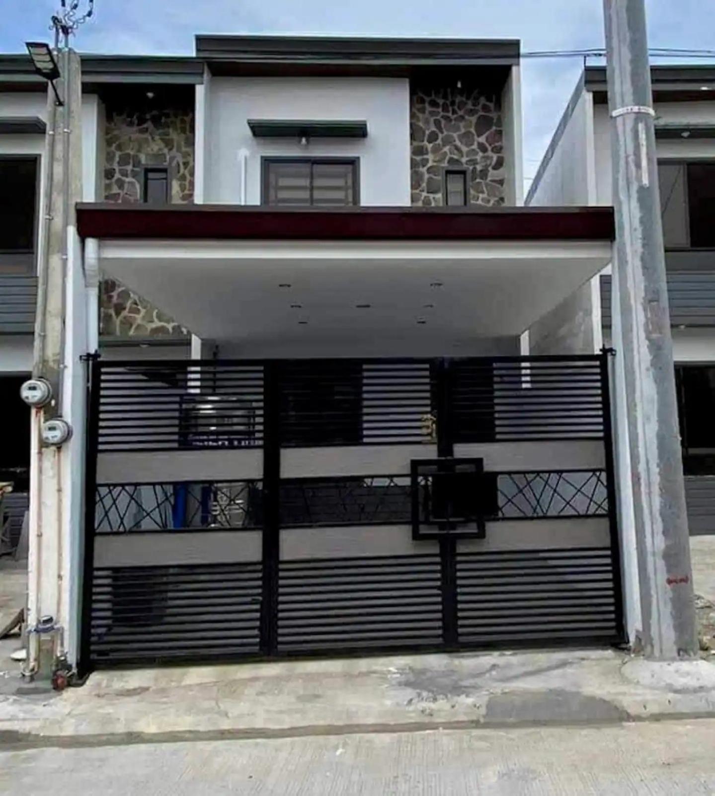 2 Bedroom Townhouse In Mabolo Malolos Bulacan Exterior photo